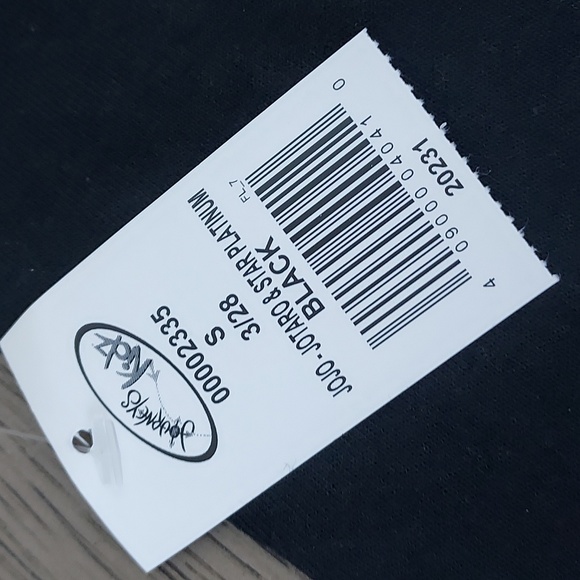 JoJo's Bizarre Adventure Diamond Is Unbreakable Jotaro & Star Platinum T Shirt - Picture 4 of 4